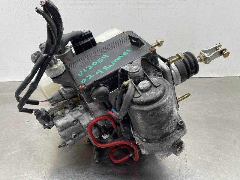 2001-2002 Toyota 4Runner Used ABS Pump & Module