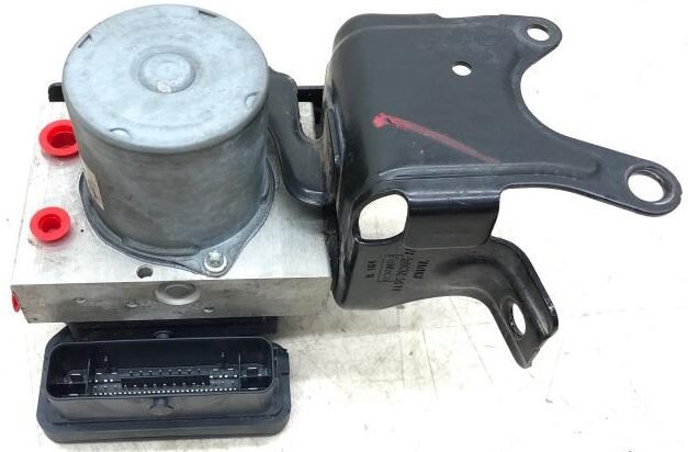 2018-2019 Lincoln Navigator Used ABS Pump & Module, With Adaptive Cruise