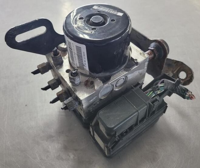 2010 Jeep Grand Cherokee Used ABS Pump & Module, ID 68049120AB