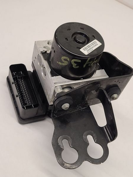 2010 – 2017 Jeep Patriot Used ABS Pump & Module